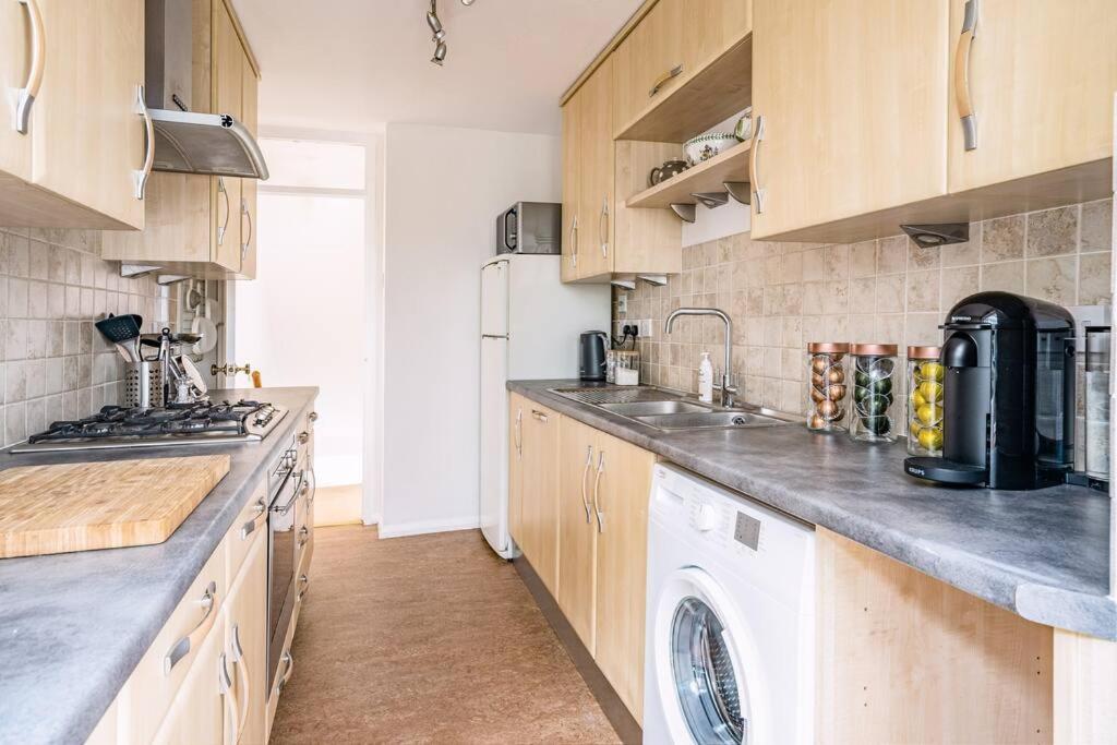 Stunning 4 Bedroom House In Central Bath Dış mekan fotoğraf